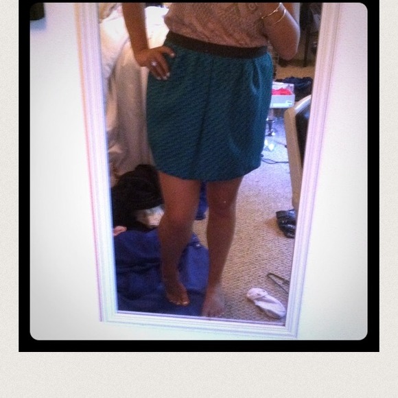 ❌BUNDLED❌Turquoise patterned skirt! - Picture 2 of 2