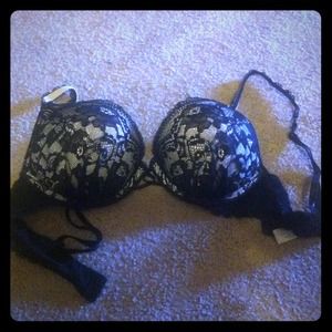 PRICE REDUCTION-Miraculous plunge bra- VS 32A