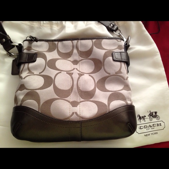 SOLD - Picture 3 of 4