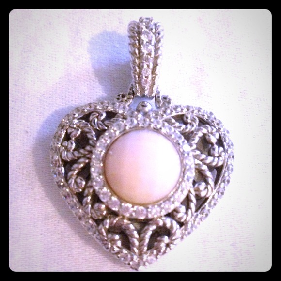 ***SALE*** AUTHENTIC Judith Ripka Heart Enhancer