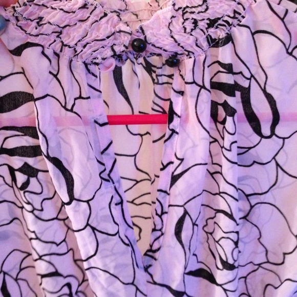 Top - Picture 2 of 2