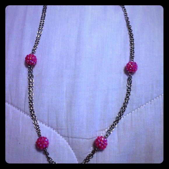 Long pink necklace