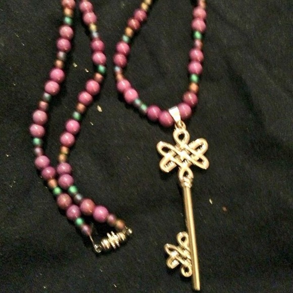 Handmade necklace - Picture 1 of 1