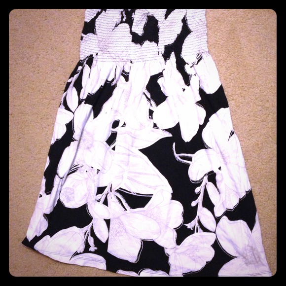 Strapless dress