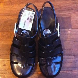 TRADED American Apparel black juju heels