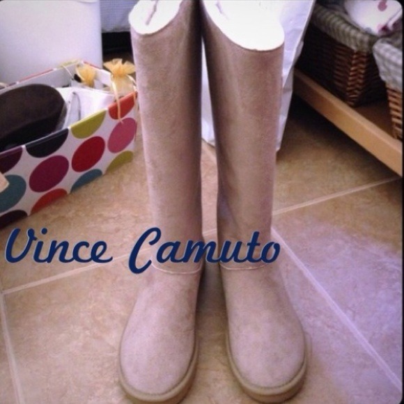 ✨LABOR DAY SALE✨New Vince Camuto knee high boots