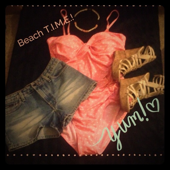 Forever 21 Outerwear - 🔱Forever 21 Coral & White Bathing Suit SZ 3X!!!🔱