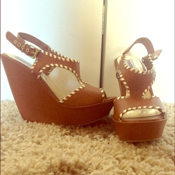 Madden Girl Shoes - Women's Madden Girl Wedges Sz.6