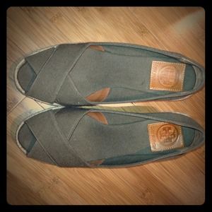 Brand new brown Tory Burch espadrille wedge. Sz 7