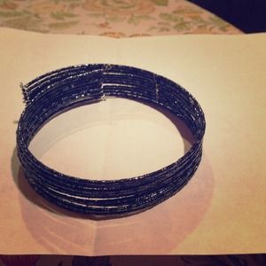 Blue choker necklace