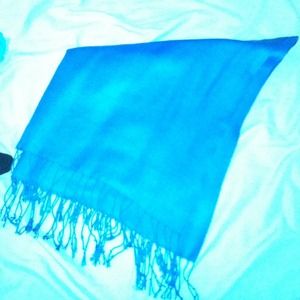 Blue pashmina