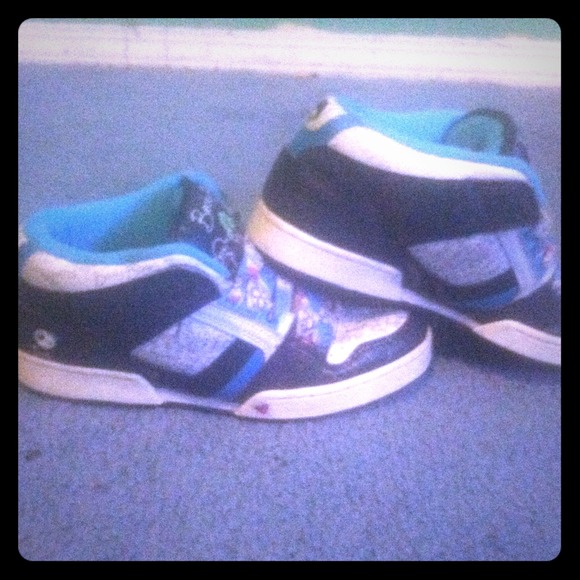 Osiris shoes .