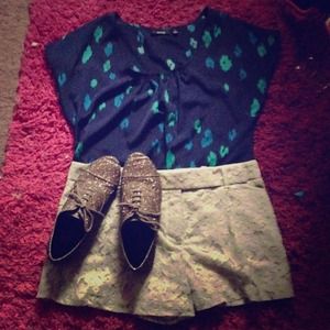 Blue flower satin shirt