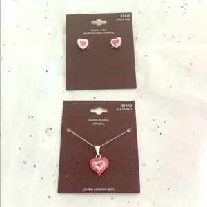 **!!SOLD!!** Silver heart necklace & earrings