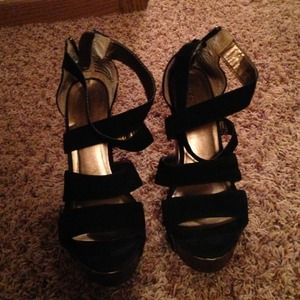 Pair of Maurice's size 8 wedges
