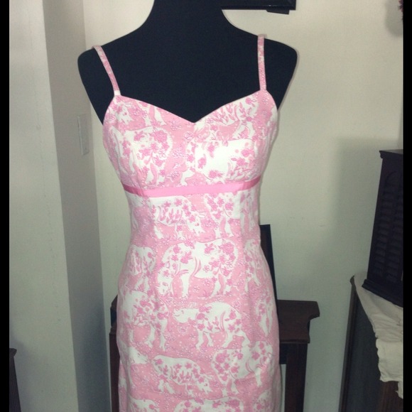 Lily Pulitzer - Picture 2 of 3