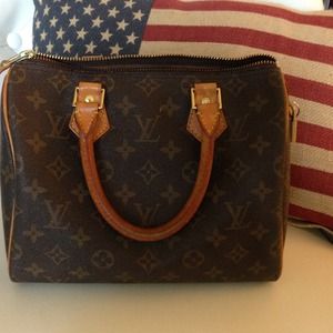 Lv speedy 25 (NEW LOWER PRICE)