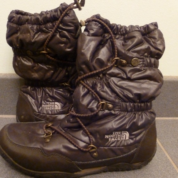 💙THE NORTH FACE WINTER BOOTS---AUTHENTIC💙