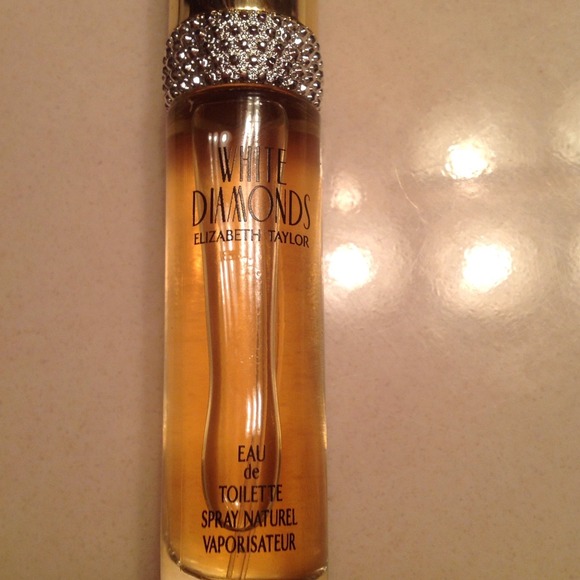 White Diamonds by Elizabeth Taylor Perfume