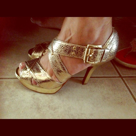 Michael Kors heels size 7 1/2