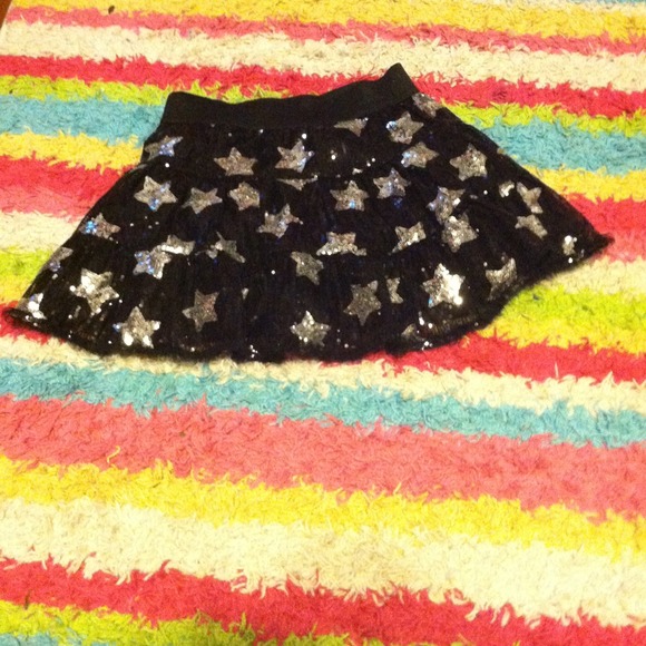 Black skirt with sliver stars