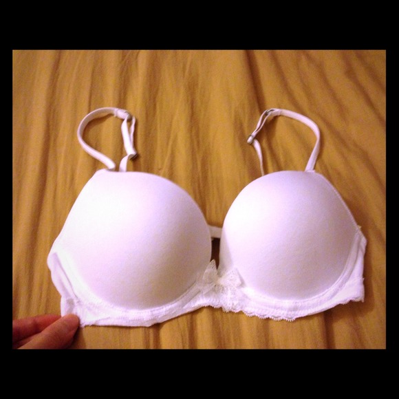 Gilly Hicks Plunge Bra Size 34 B