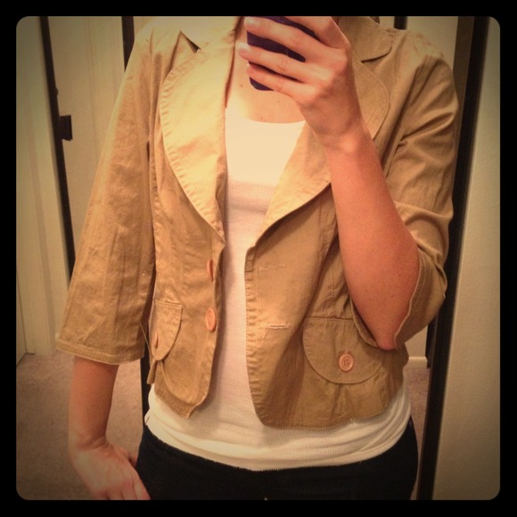 🚫SOLD🚫Lightweight cotton tan jacket