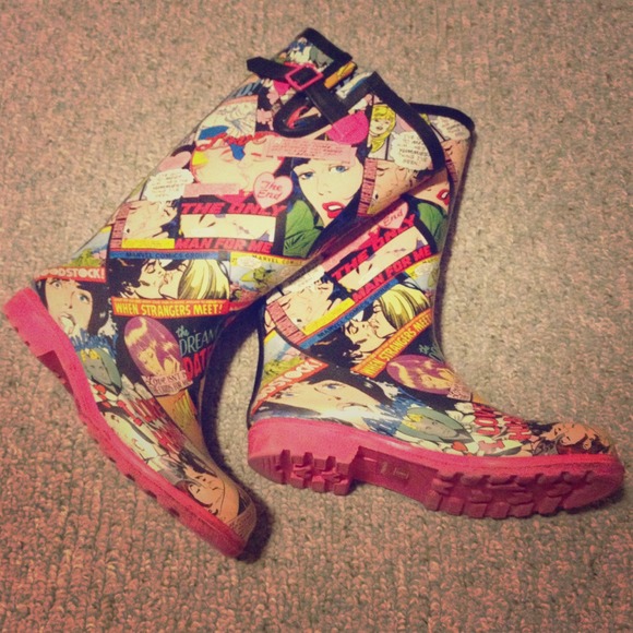 Pink/Black Love Comic Rain Boots $15!!