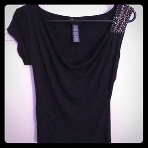 ⚠️Black Embellished Beautiful Top!⚠️