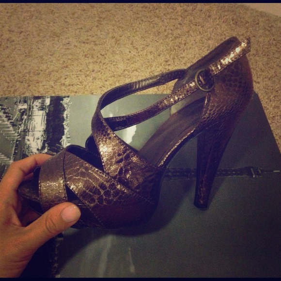 Cathy Jean Metallic snake print platform sandals