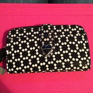 Black&White wristlet