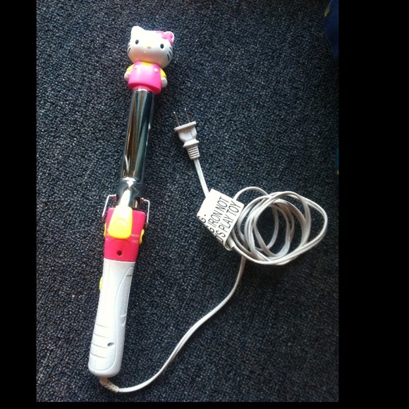 ❌SOLD❌ Hello Kitty Hair Curler💋