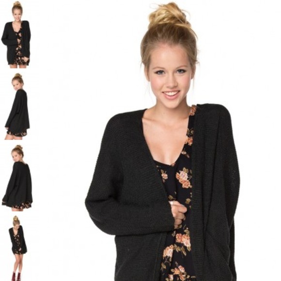 Caroline cardigan from Brandy Melville