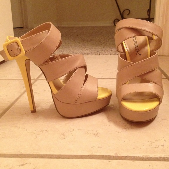 🚫SOLD🚫 - Picture 3 of 5