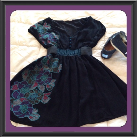 Bundled/Sold 💕Embroidered Tunic/Dress