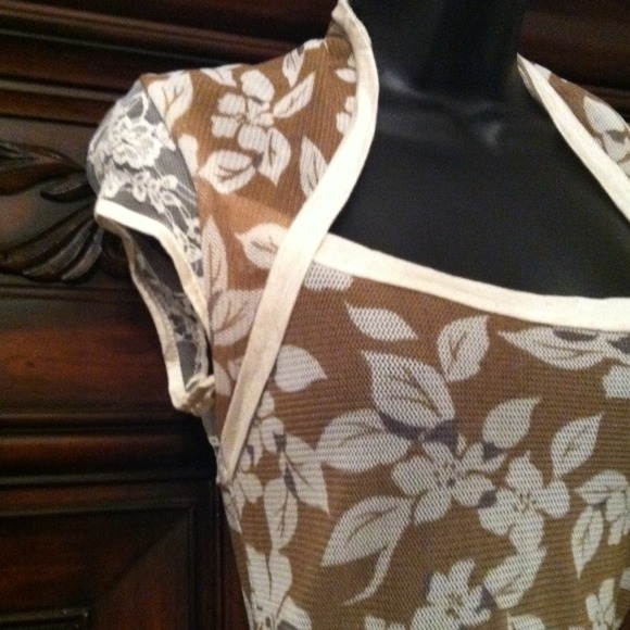 SOLD💢💢💢. 🎉🎉HOST PICK Weekend Wear 9/1🎉🎉. - Picture 2 of 4