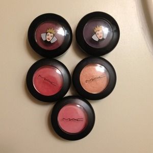 Bundle! Mac make up
