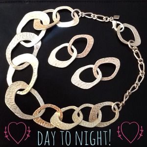 Beautiful Silver Hammered Necklace & Earring Set