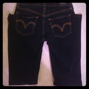 DARK WASH LEVI JEGGING