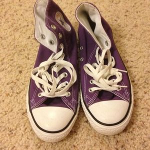 Converse High Tops in Purple👣