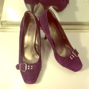 SOLD Kenneth Cole Reaction Purple Pump Size 8