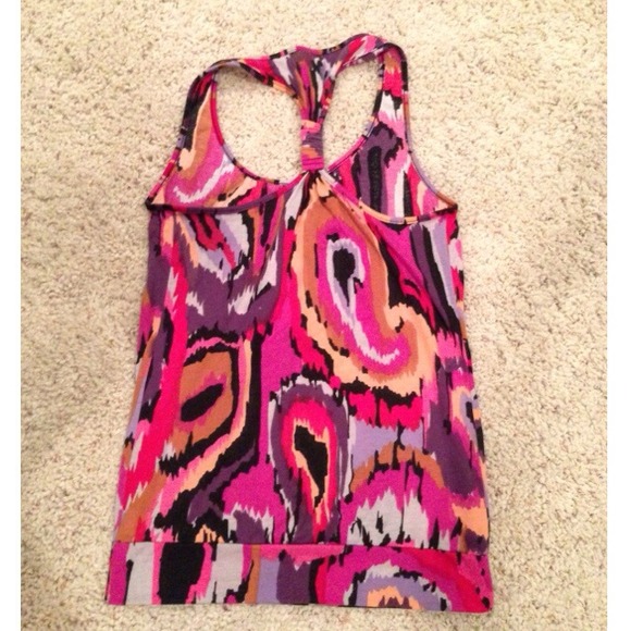 Razor back tank - Picture 2 of 3