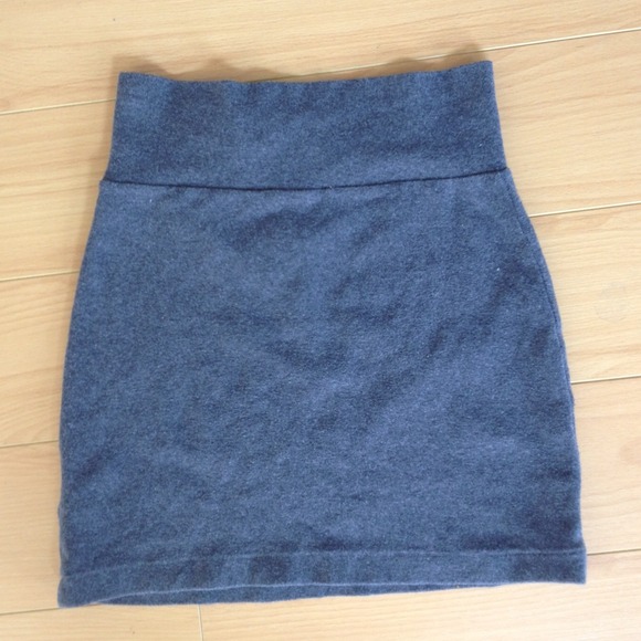 BUNDLED - Versatile Gray Skirt - Picture 2 of 2