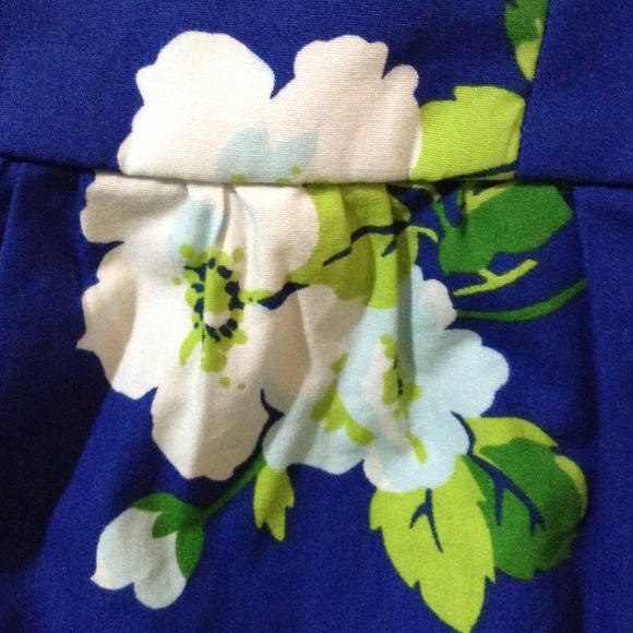 🌀Hollister Floral Strapless Top🌀 - Picture 4 of 4