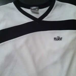 Ladies Long sleeved Nike top