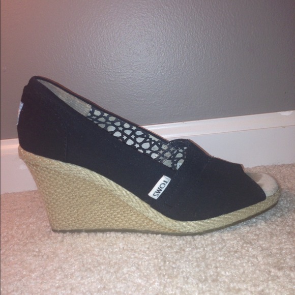 Toms wedges - Size 6