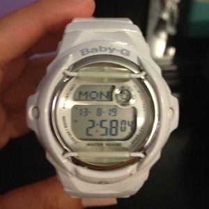 White BABY-G SHOCK. Great condition!