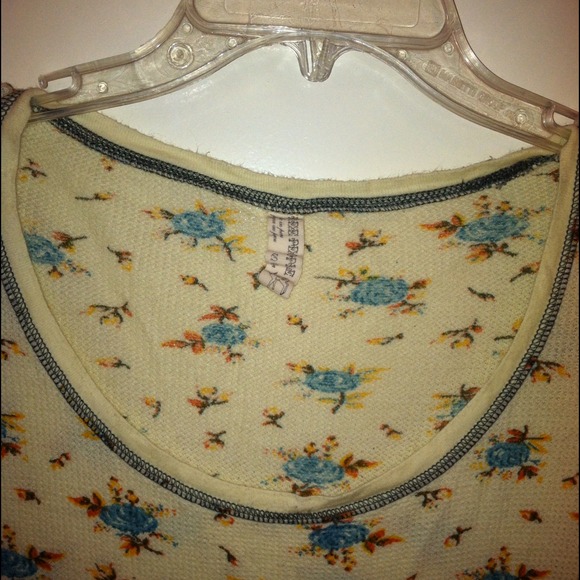 SOLD Free People Waffel Floral Thermal Long Sleeve - Picture 3 of 3