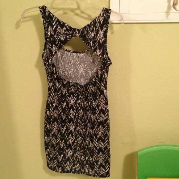 Dress - Picture 2 of 2