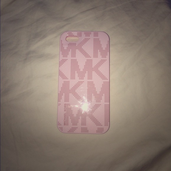 🎀Reduced🎀 Michael Kors IPhone case